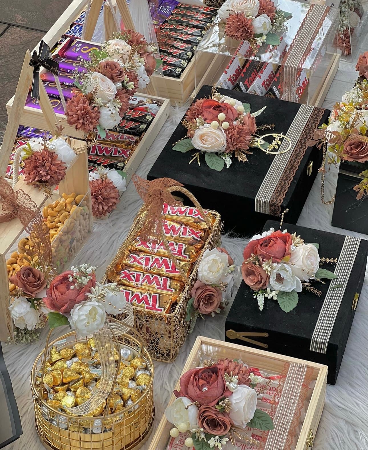 HAMPERS